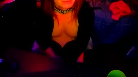 red online show from September 29, 10:09 am