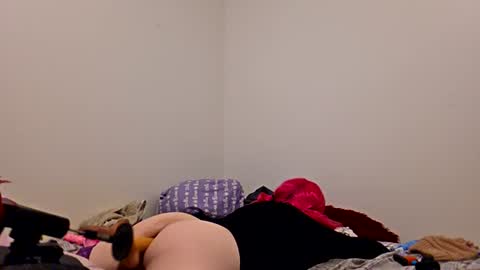 Snapshot of sissysluttt3277 chatting on July 21, 9:22 am sissysluttt3277 online show from July 21, 9:22 am
