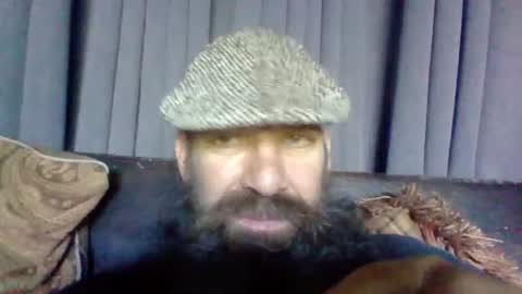 sitonmybeardxxx online show from June 9, 5:02 pm
