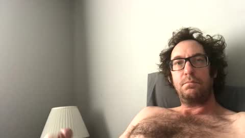 Snapshot of sixfootseven chatting on February 19, 3:19 pm sixfootseven online show from February 19, 3:19 pm