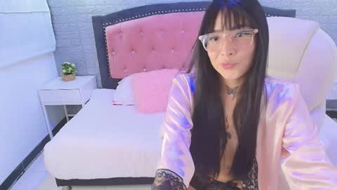 Skadhi online show from April 10, 8:24 pm