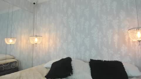 Snapshot of skailyn_angels chatting on November 8, 4:23 am SKAILYN ANGELS online show from November 8, 4:23 am