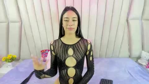 Snapshot of skarlet_skye chatting on April 7, 7:58 pm Skarlet online show from April 7, 7:58 pm