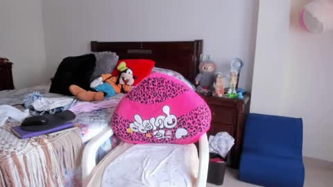 Skarleth King online show from February 8, 4:43 pm