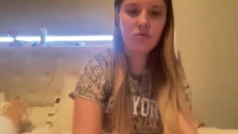 skiimaskabby online show from March 12, 4:18 am