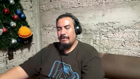 Snapshot of skinhell chatting on May 30, 2:08 am Elias online show from May 30, 2:08 am