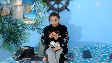 Snapshot of skinny18sexy chatting on July 2, 7:20 pm skinny online show from July 2, 7:20 pm