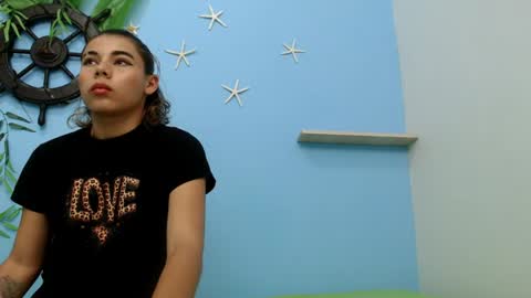 Snapshot of skinny18sexy chatting on July 13, 7:27 pm skinny online show from July 13, 7:27 pm