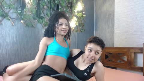 Snapshot of skinny_hot_girls_hard chatting on April 4, 2:10 am skinny_hot_girls_hard online show from April 4, 2:10 am