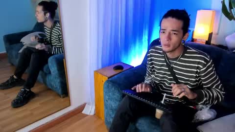 Mac online show from April 4, 12:24 pm