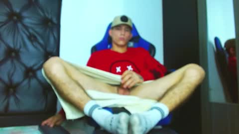 Snapshot of skinny_marked chatting on January 14, 6:17 pm skinny marked online show from January 14, 6:17 pm