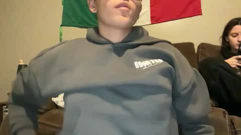 Snapshot of skinnyangel21 chatting on February 8, 1:42 am skinnyangel21 online show from February 8, 1:42 am