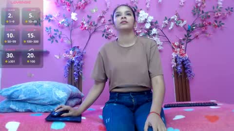 Snapshot of skinnybarbie022 chatting on June 18, 12:55 am barbi online show from June 18, 12:55 am