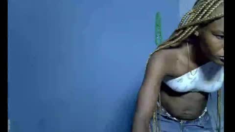 Snapshot of skinnybeauty1 chatting on March 31, 7:58 pm Linda independent model online show from March 31, 7:58 pm