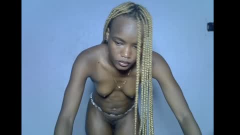 Snapshot of skinnybeauty1 chatting on April 11, 6:23 pm Linda independent model online show from April 11, 6:23 pm