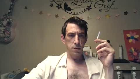 Snapshot of skinnybigcock2 chatting on June 17, 2:47 am SkinnyBigCock2 online show from June 17, 2:47 am