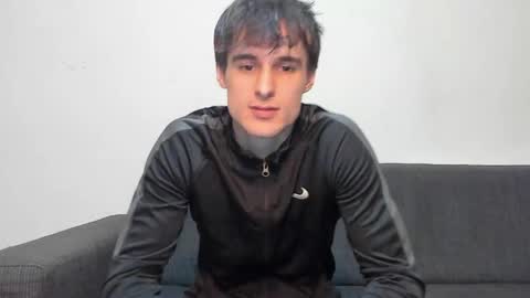 Snapshot of skinnyguywithbigd chatting on December 7, 12:02 pm skinnyguywithbigd online show from December 7, 12:02 pm