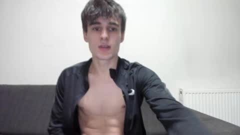 Snapshot of skinnyguywithbigd chatting on March 2, 5:14 pm skinnyguywithbigd online show from March 2, 5:14 pm