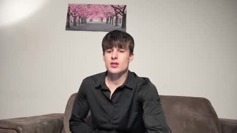 skinnyguywithbigd online show from April 19, 12:22 am