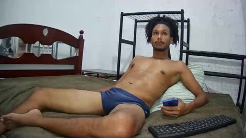 Skinny Latin Man online show from October 3, 12:07 am