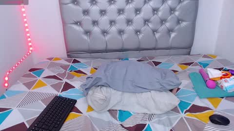 Alexa  online show from December 12, 4:32 pm