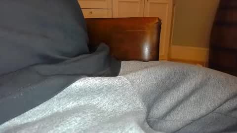 Snapshot of skr235 chatting on February 21, 2:17 am skr235 online show from February 21, 2:17 am