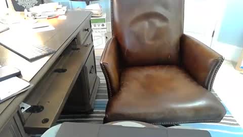 Snapshot of skr235 chatting on March 1, 8:10 pm skr235 online show from March 1, 8:10 pm