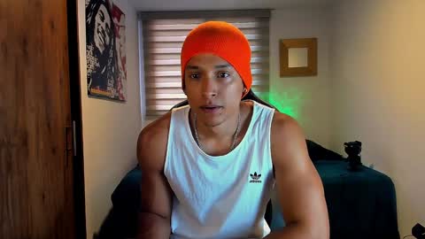 Snapshot of skull_prospect chatting on January 26, 2:41 pm Liam Vokov online show from January 26, 2:41 pm