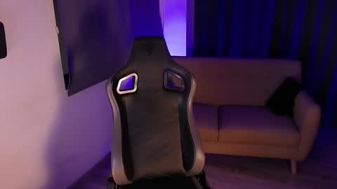 Liam Vokov online show from March 3, 11:43 pm