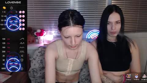 Iska Im genderfluid theyheshenot use ht have reasons and Mia my t-gf sheher online show from October 16, 4:30 pm