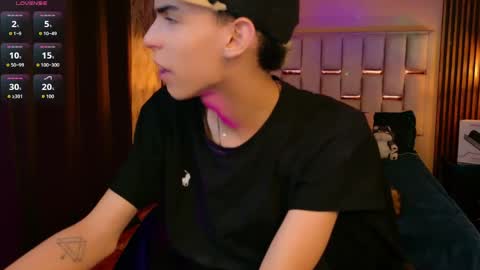 Daniel online show from April 11, 8:24 pm