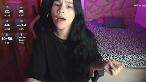 Snapshot of sky_lover_ chatting on June 17, 6:42 pm Sky online show from June 17, 6:42 pm