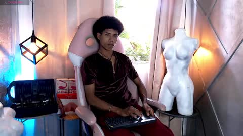 sky_walkerss online show from April 2, 5:32 pm