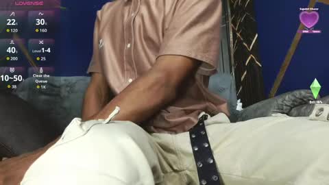 sky_walkerss online show from April 12, 6:35 pm