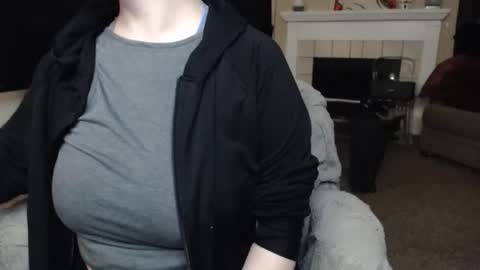 SKYLE   online show from April 6, 10:11 pm