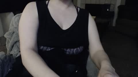 SKYLE   online show from April 18, 2:48 am