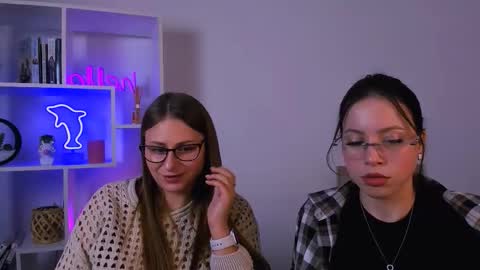 Snapshot of skye_vexa chatting on November 11, 1:55 pm skye vexa online show from November 11, 1:55 pm