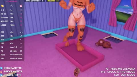 Snapshot of skyeanette chatting on October 26, 1:11 am SkyeAnette online show from October 26, 1:11 am