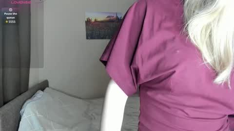 skyedavis online show from February 13, 7:32 pm