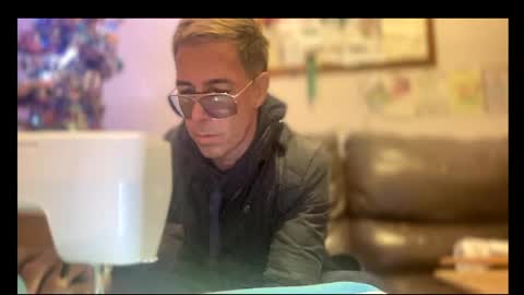 IAN HARD online show from May 4, 2:24 pm