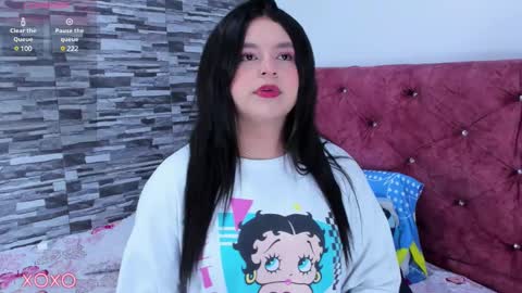 Snapshot of skyhotgirl chatting on February 18, 7:09 pm Sky online show from February 18, 7:09 pm