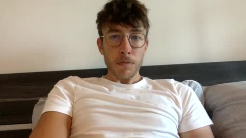 skyisthelimit1995 online show from November 30, 8:51 am