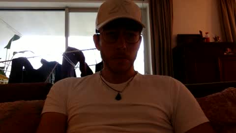 skyisthelimit1995 online show from December 14, 10:09 am