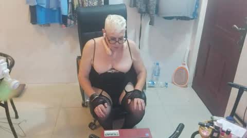 Snapshot of skylartgilf205565 chatting on September 13, 9:36 pm skylartgilf205565 online show from September 13, 9:36 pm