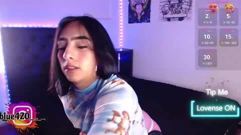 Snapshot of skyler__blue4 chatting on November 9, 9:46 pm blue online show from November 9, 9:46 pm