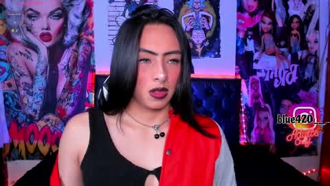 Snapshot of skyler__blue4 chatting on April 8, 5:46 pm blue online show from April 8, 5:46 pm