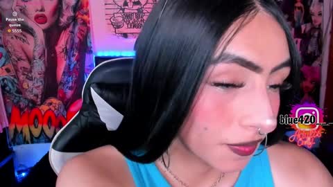 Snapshot of skyler__blue4 chatting on April 10, 7:40 pm blue online show from April 10, 7:40 pm