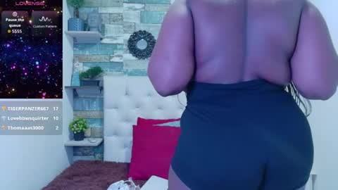 skyler_naomi online show from May 11, 1:06 pm
