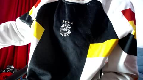 Skyler online show from March 20, 2:27 am