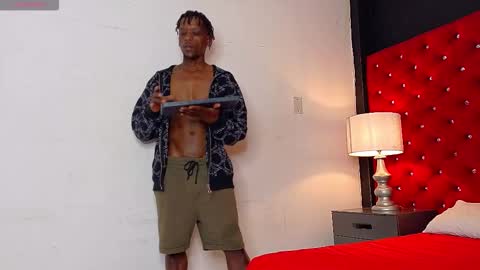 Snapshot of skylerbigxxx chatting on September 20, 4:13 am SKYLERBIGXXX online show from September 20, 4:13 am